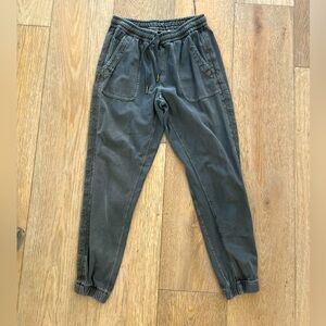 Athleta Farralon jogger